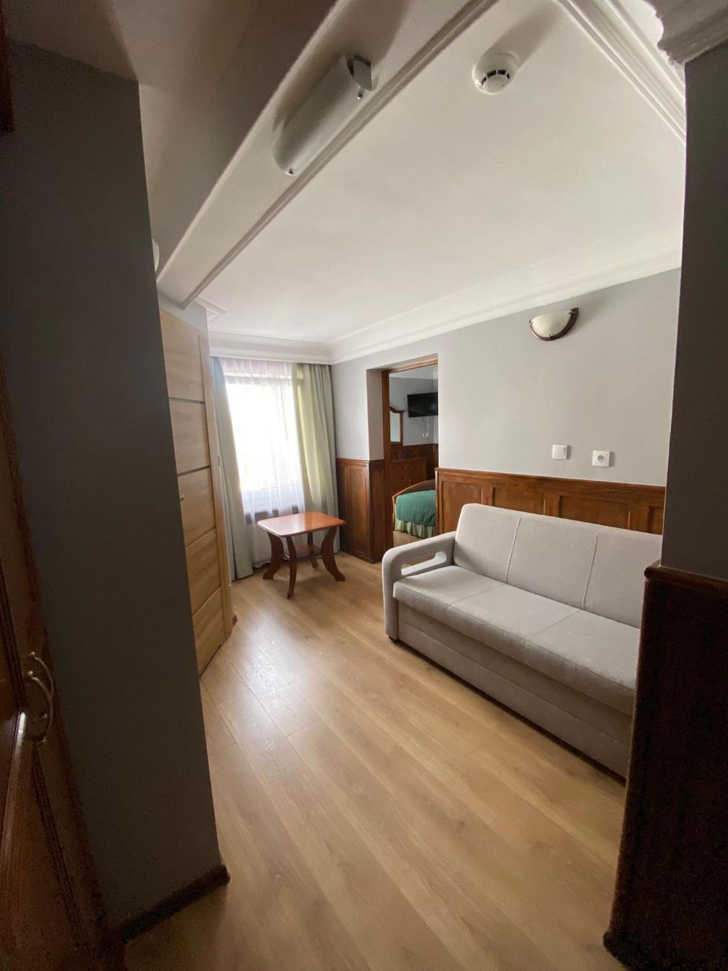 Hotel Kresowianka Konin  Dış mekan fotoğraf